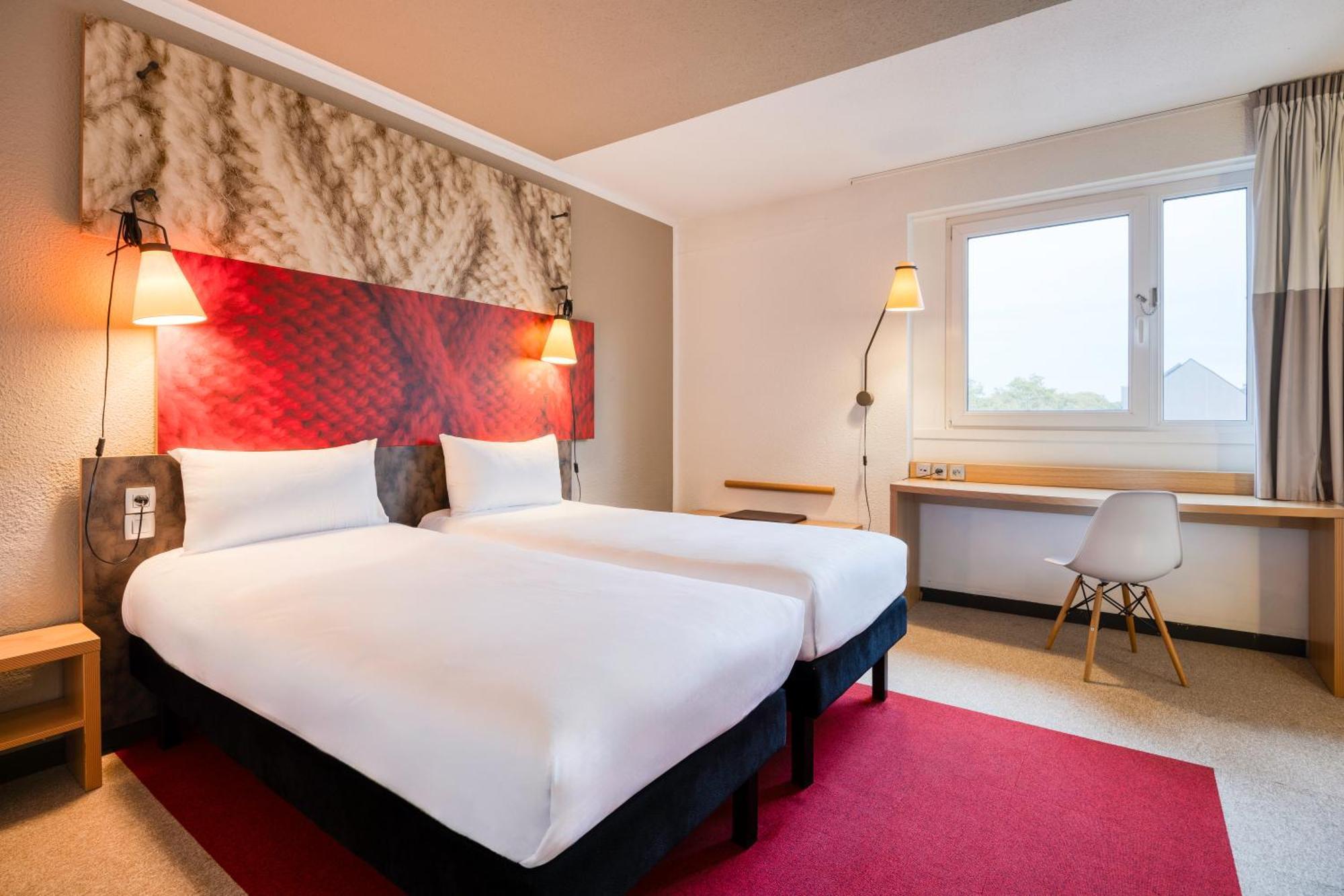 B&B Hotel Mons Gare Экстерьер фото