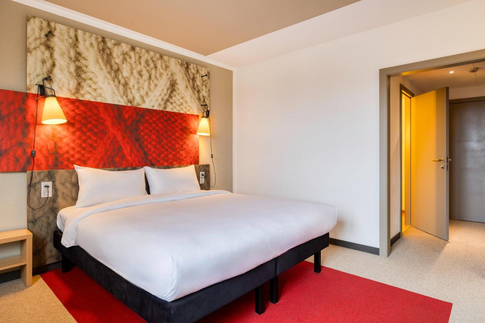 B&B Hotel Mons Gare Экстерьер фото