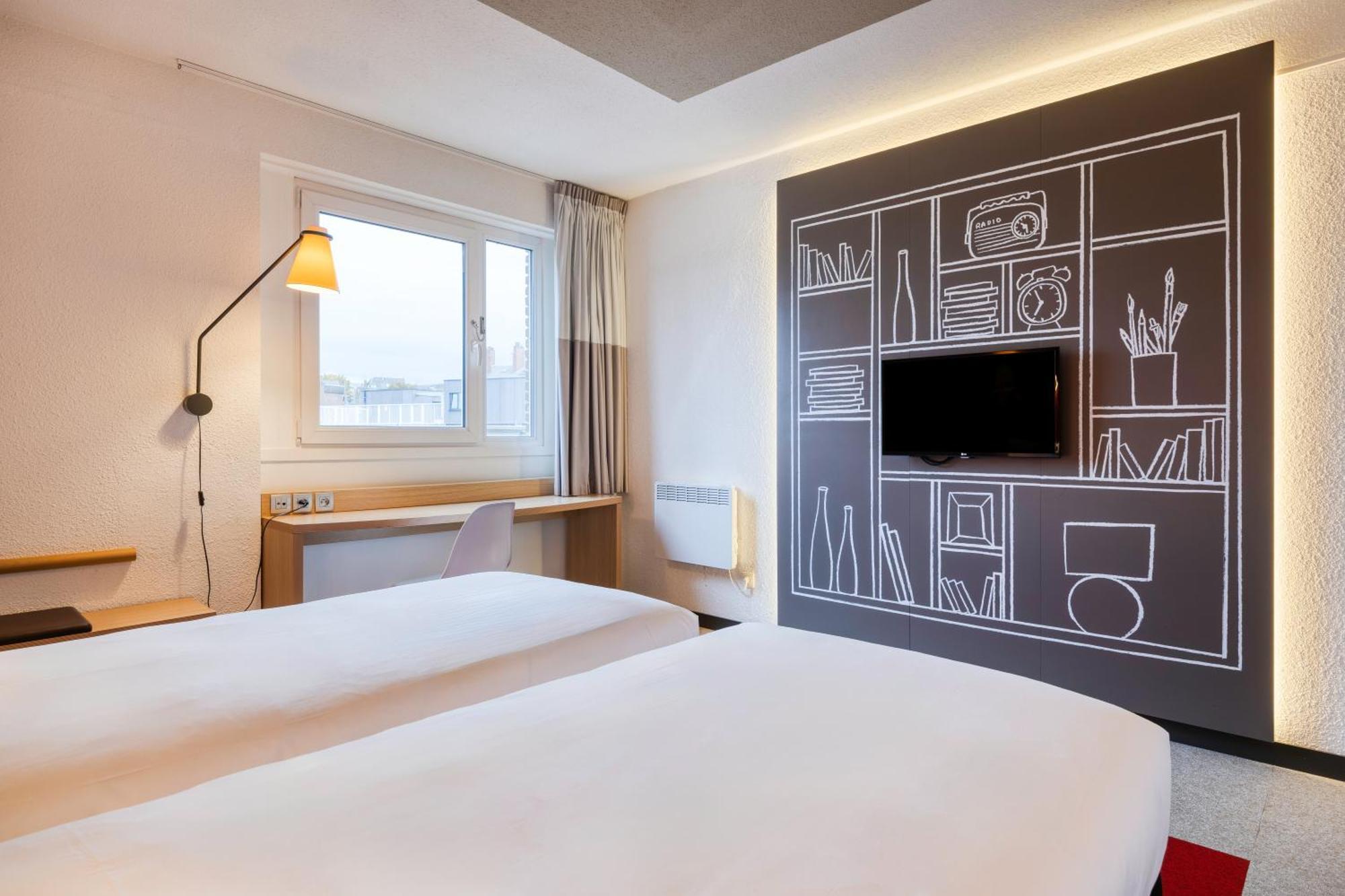 B&B Hotel Mons Gare Экстерьер фото