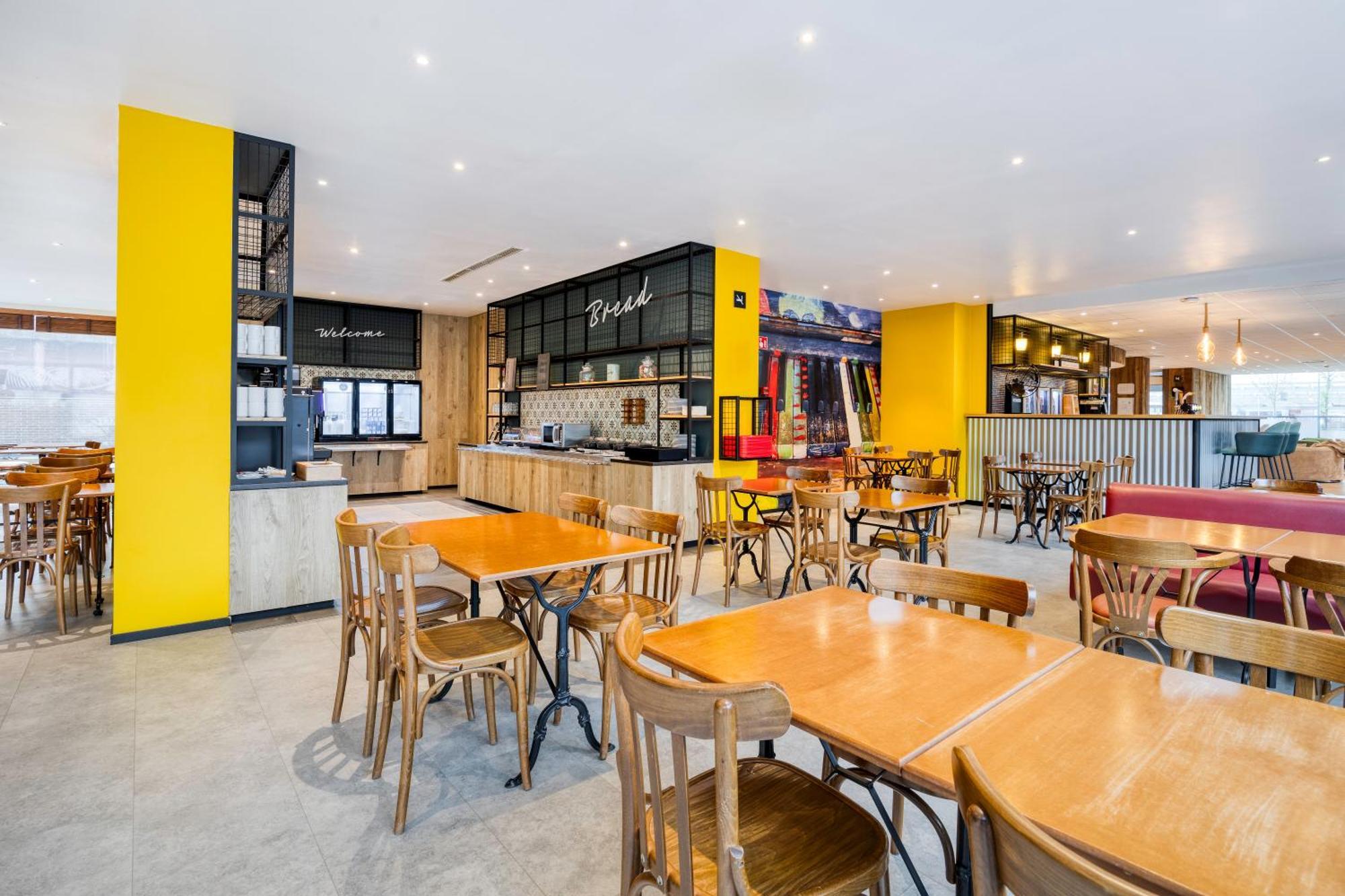 B&B Hotel Mons Gare Экстерьер фото