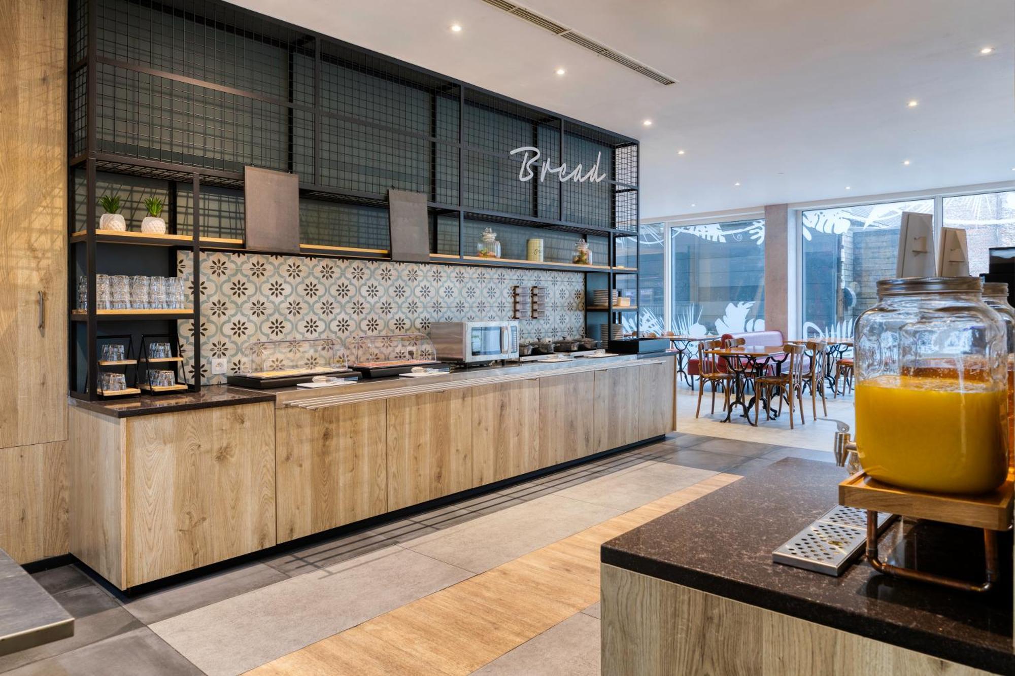B&B Hotel Mons Gare Экстерьер фото