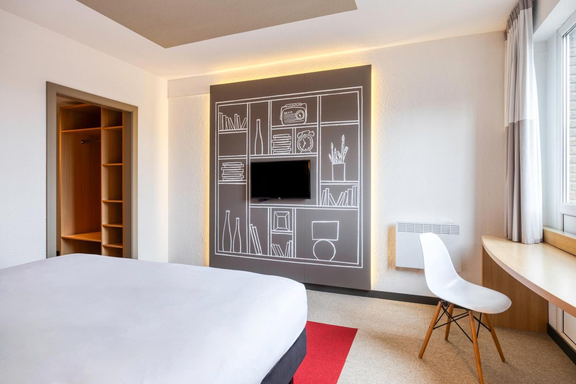 B&B Hotel Mons Gare Экстерьер фото